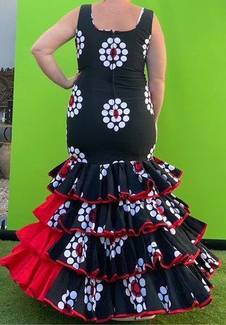 Traje de flamenca negro talla 44-46