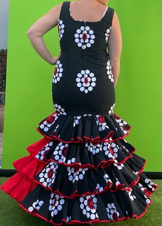 Traje de flamenca negro talla 44-46