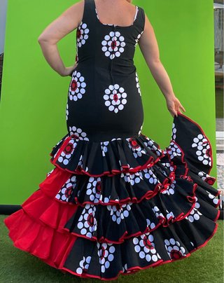 Traje de flamenca negro talla 44-46