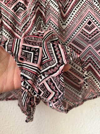 Mono corto tirantes estampado geométrico. Talla S