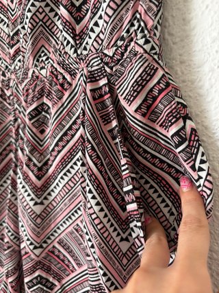 Mono corto tirantes estampado geométrico. Talla S