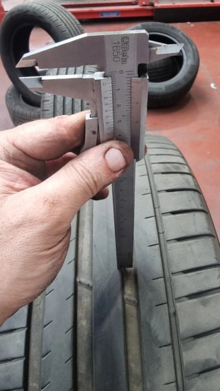 265 45 R 20 MICHELIN PILOT SPORT 4 SUV