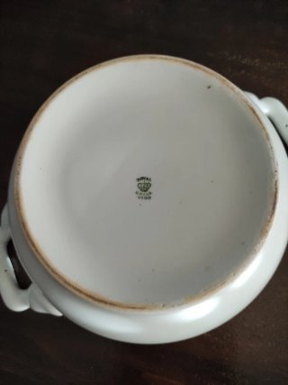 Sopera antigua porcelana dorada
