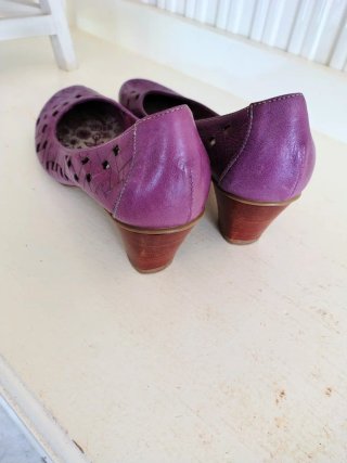 Zapatos de piel Wonders morados Talla 39