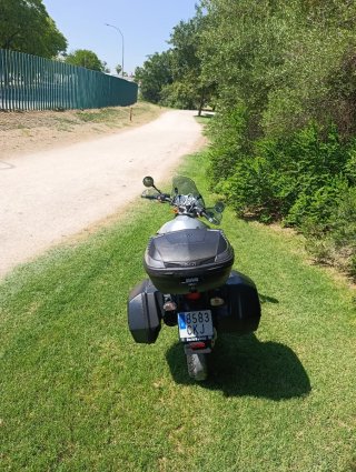Moto BMW r850r