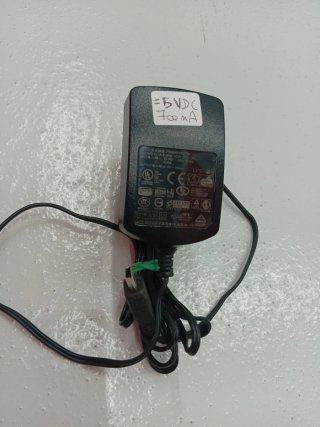 Cargador Blackberry 5V / 700 mA