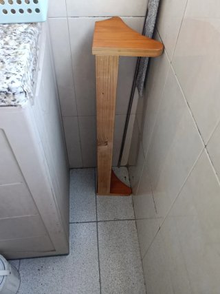 2 estanterías de madera