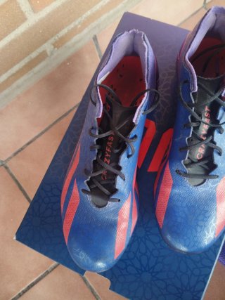 Botas futbol niño edición limitada