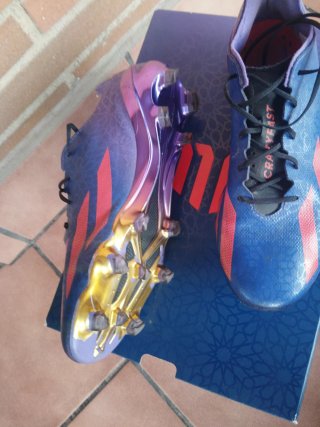 Botas futbol niño edición limitada