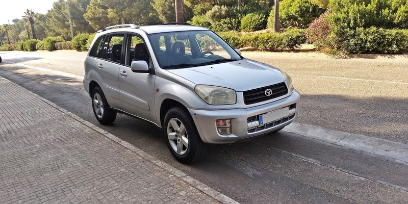 Toyota RAV4 2000 - foto 1