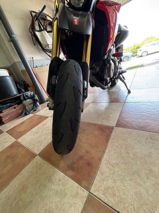 Aprilia Dorsoduro 750