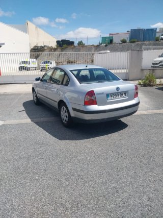 Volkswagen Passat CC 2001