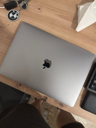 MacBook Pro 13 M2 Argento