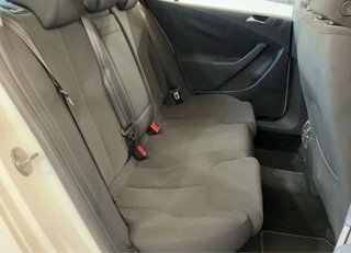 Volkswagen Passat 1.6fsi DSG solo 40.000km