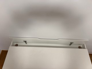 Mesa escritorio blanca con 2 cajones