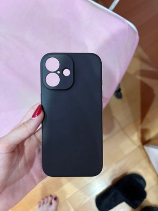 Funda negra iphone 16
