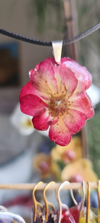 Colgante de Rosa Natural de Alhama