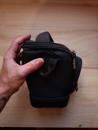 SLRC200 di Case Logic // Custodia per fotocamera Reflex