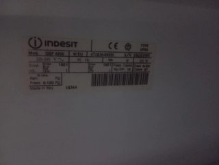 Congelador vertical Indesit 6 cajones por 170€.