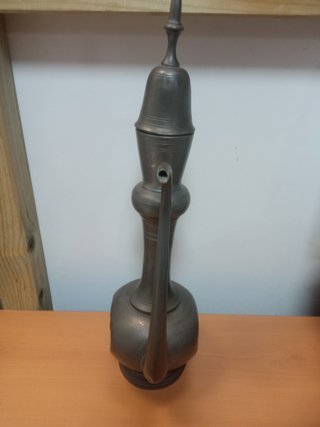 Tetera árabe antigua metal grabado