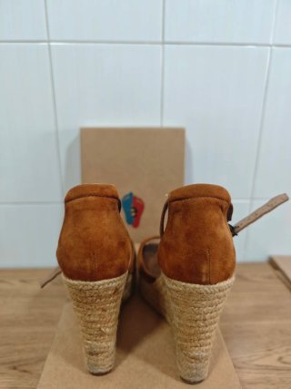 Sandalias cuña esparto