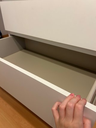 Cómoda blanca de ikea