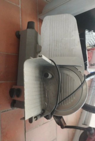 Cortadora de embutidos profesional