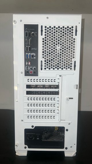 Vendo PC Gaming montado por piezas.