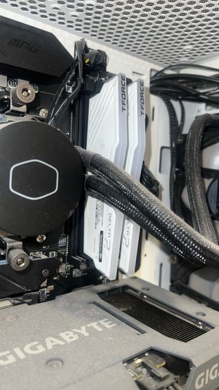 Vendo PC Gaming montado por piezas.