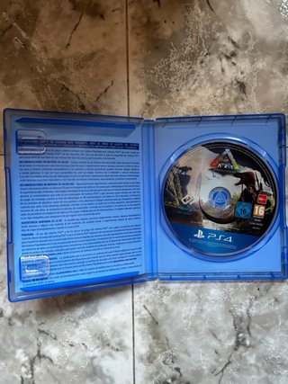 ARK Survival Evolved PS4