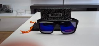 Gafas de sol Northweek negras y azules