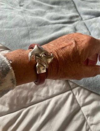 Pulsera de plata y cuero