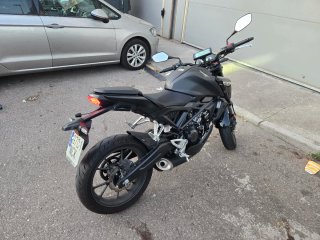 Honda CB125R Negra- Como nueva