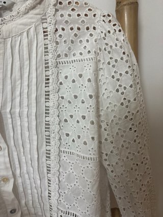 Camisa Zara blanca bordada