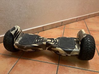 Hoverboard con design mimetico