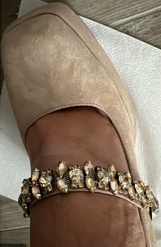 ZAPATO TACON BOTON PEDRERIA TALLE 39 ALMA EN PENA