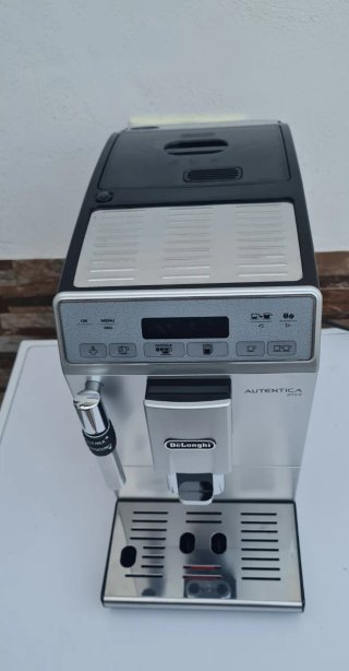 Cafetera Delonghi Autentica Plus