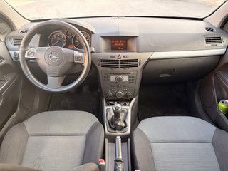 Opel Astra 1.9 Cdti SOLO 145000km