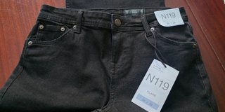 Pantalón vaquero campana negro
