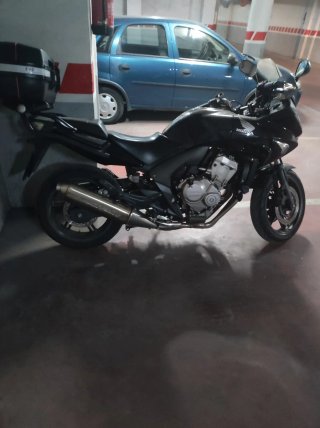 Moto honda CBF 600 año 2008. Puños calefactables.