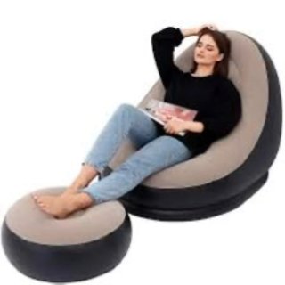 Poltrona gonfiabile con pouf