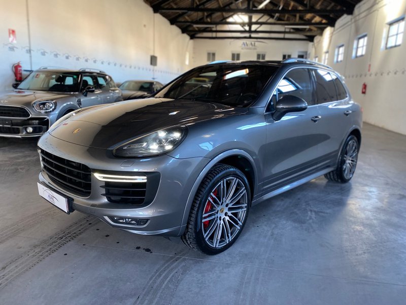 Porsche Cayenne TURBO 520CV 2015 - foto 1