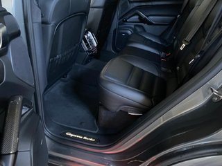Porsche Cayenne TURBO 520CV 2015