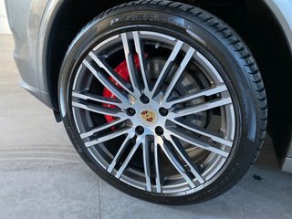 Porsche Cayenne TURBO 520CV 2015