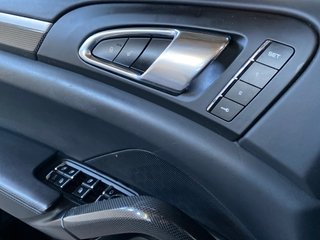Porsche Cayenne TURBO 520CV 2015