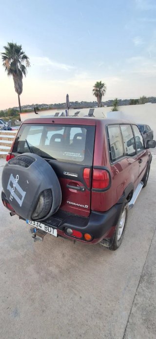 Nissan Terrano II 2001