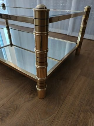Mesa de centro cristal y metal dorado