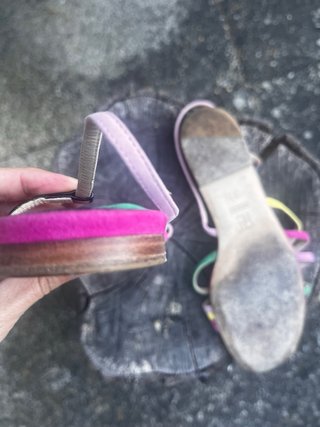 Sandalias piel Carolina Herrera t.37
