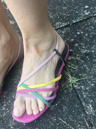 Sandalias piel Carolina Herrera t.37