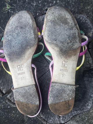 Sandalias piel Carolina Herrera t.37